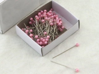 Špendlík - růžová perla malá 40 mm - 1ks