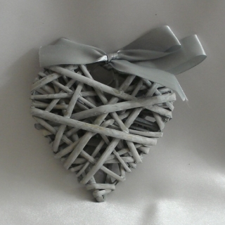 Srdce závěsné 12cm - šedé